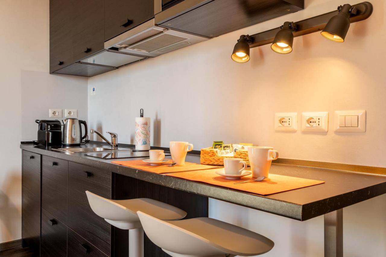 Luna Homes - Studio In Farini Mediolan Zewnętrze zdjęcie